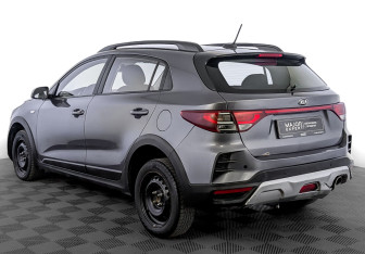 Подержанный автомобиль Kia Rio Hatchback 2021 года (7 фото)
