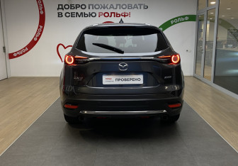 Подержанный автомобиль Mazda CX-9 2018 года (5 фото)