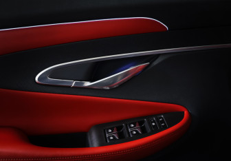 Подержанный автомобиль Changan UNI-T 2020 года (18 фото)