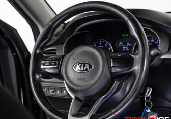 Подержанный автомобиль Nissan Almera Sedan 2006 года (12 фото)