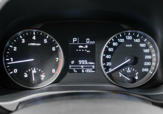 Подержанный автомобиль Hyundai Elantra Sedan 2016 года (12 фото)