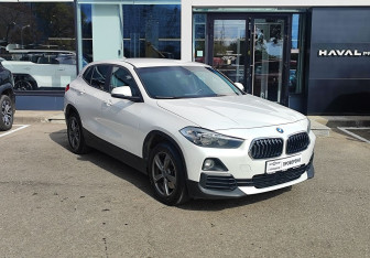 Подержанный автомобиль BMW X2 2018 года (3 фото)