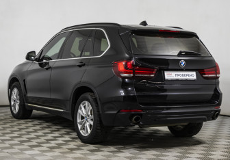Подержанный автомобиль BMW X5 2016 года (7 фото)