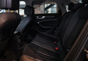 Подержанный автомобиль Audi A6 Sedan 2019 года (9 фото)