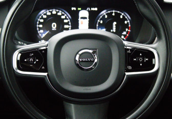 Подержанный автомобиль Volvo S90 2020 года (14 фото)