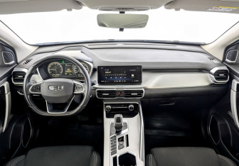 Подержанный автомобиль Geely Coolray 2021 года (14 фото)