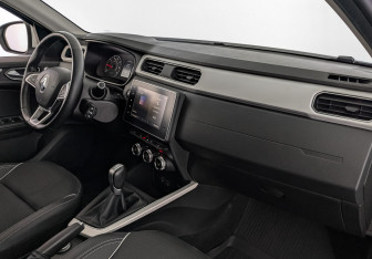 Подержанный автомобиль Renault Arkana 2021 года (13 фото)