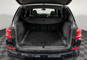 Подержанный автомобиль BMW X3 2018 года (9 фото)