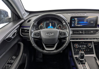 Подержанный автомобиль Chery Tiggo 8 2023 года (21 фото)