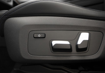 Подержанный автомобиль BMW X3 2019 года (26 фото)