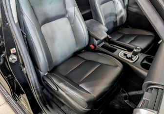 Подержанный автомобиль Toyota Hilux 2017 года (22 фото)