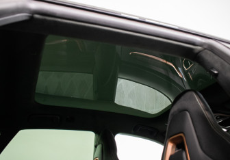 Подержанный автомобиль Zeekr 001 2023 года (11 фото)