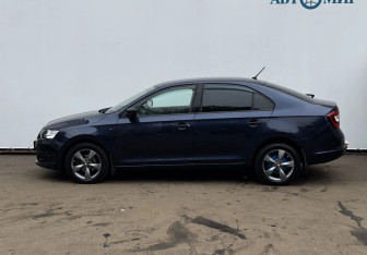 Подержанный автомобиль Skoda Rapid Liftback 2016 года (8 фото)