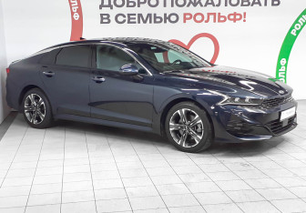 Подержанный автомобиль Kia K5 2021 года (3 фото)