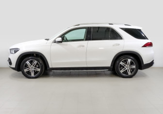 Подержанный автомобиль Mercedes-Benz GLE 2020 года (8 фото)