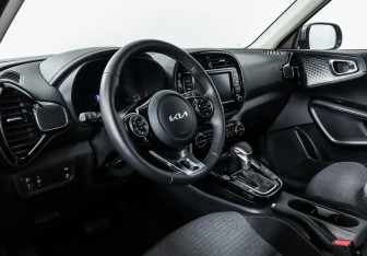 Подержанный автомобиль Kia Soul 2022 года (9 фото)