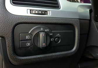 Подержанный автомобиль Volkswagen Touareg 2011 года (19 фото)