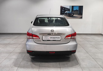 Подержанный автомобиль Nissan Almera Sedan 2013 года (6 фото)