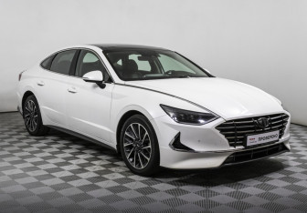 Подержанный автомобиль Hyundai Sonata 2019 года (3 фото)