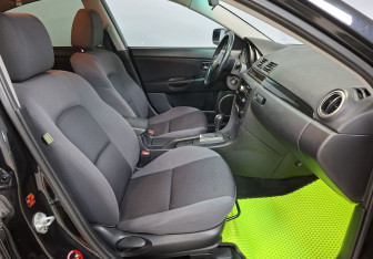 Подержанный автомобиль Mazda 3 Sedan 2008 года (10 фото)