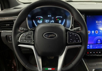 Подержанный автомобиль SWM G05 Pro 2025 года (14 фото)