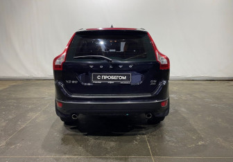 Подержанный автомобиль Volvo XC60 2011 года (5 фото)