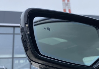 Подержанный автомобиль Cadillac CT5 2020 года (30 фото)