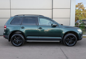 Подержанный автомобиль Volkswagen Touareg 2008 года (4 фото)