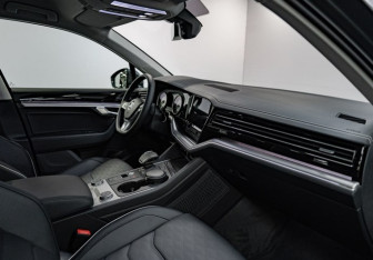 Новый Volkswagen Touareg 2024 (7 фото)