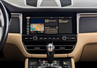 Подержанный автомобиль Porsche Macan 2019 года (15 фото)