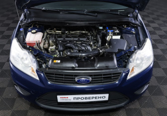 Подержанный автомобиль Ford Focus Hatchback 2010 года (9 фото)