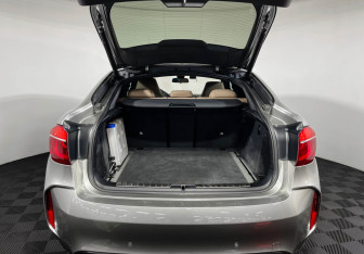 Подержанный автомобиль BMW X6 M 2016 года (9 фото)