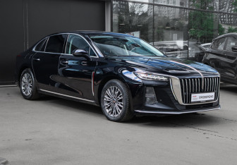 Подержанный автомобиль Hongqi H5 2024 года (3 фото)
