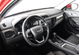 Подержанный автомобиль Chery Tiggo 4 2022 года (9 фото)