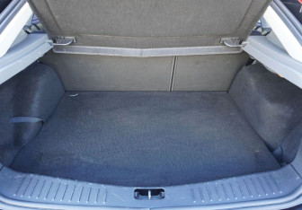 Подержанный автомобиль Ford Focus Hatchback 2010 года (9 фото)