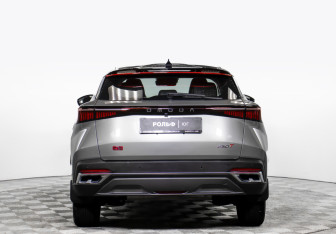 Подержанный автомобиль Omoda C5 2023 года (6 фото)