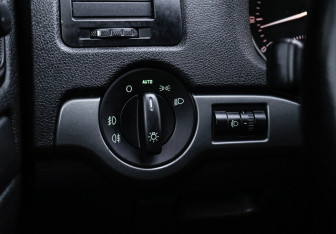 Подержанный автомобиль Skoda Octavia Liftback 2010 года (17 фото)