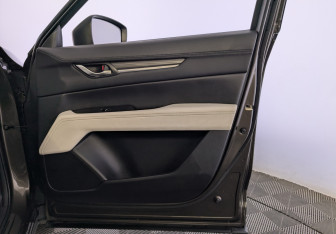 Подержанный автомобиль Mazda CX-5 2019 года (25 фото)