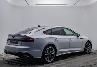Подержанный автомобиль Audi A5 Liftback 2020 года (5 фото)