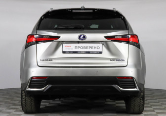 Подержанный автомобиль Lexus NX 2021 года (6 фото)