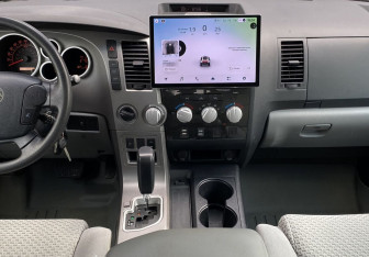 Подержанный автомобиль Toyota Tundra 2010 года (13 фото)