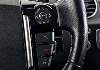 Подержанный автомобиль Land Rover Discovery 2016 года (29 фото)