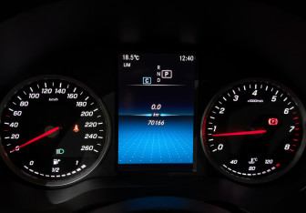 Подержанный автомобиль Mercedes-Benz GLC Coupe 2020 года (16 фото)