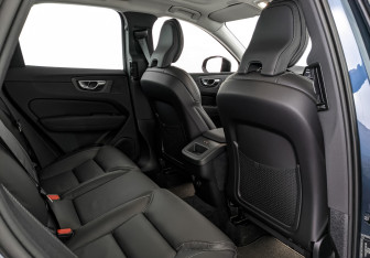 Новый Volvo XC60 2025 (12 фото)