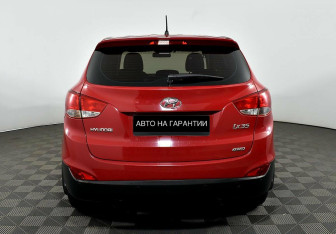 Подержанный автомобиль Hyundai ix35 2012 года (4 фото)