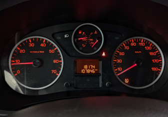 Подержанный автомобиль Citroen Berlingo 2021 года (16 фото)