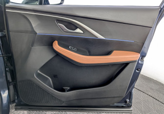 Подержанный автомобиль Omoda C5 2023 года (26 фото)