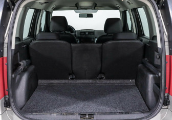 Подержанный автомобиль Skoda Yeti 2017 года (11 фото)