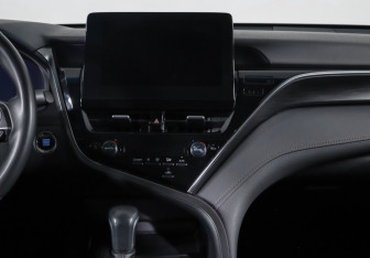 Подержанный автомобиль Toyota Camry Sedan 2023 года (13 фото)