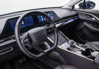 Подержанный автомобиль Omoda C5 2023 года (9 фото)